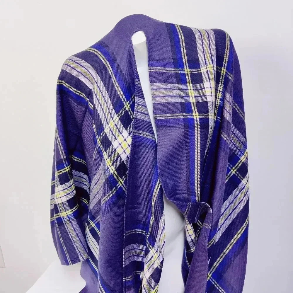 lululemon navy plaid wrap - Picture 6 of 12